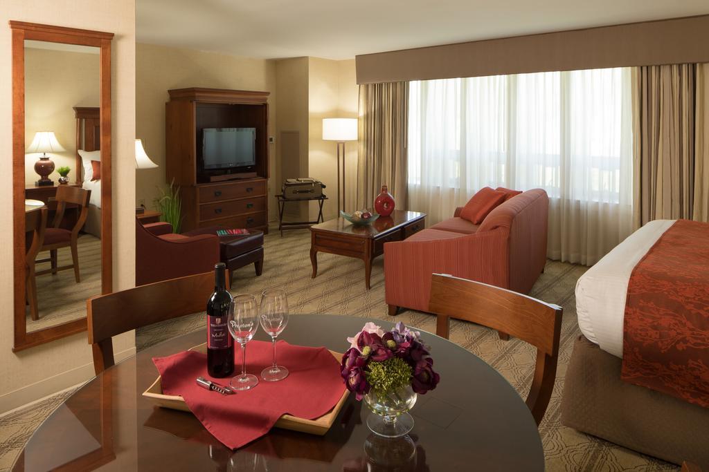 The Inn At Virginia Tech - On Campus Blacksburg Exterior photo
